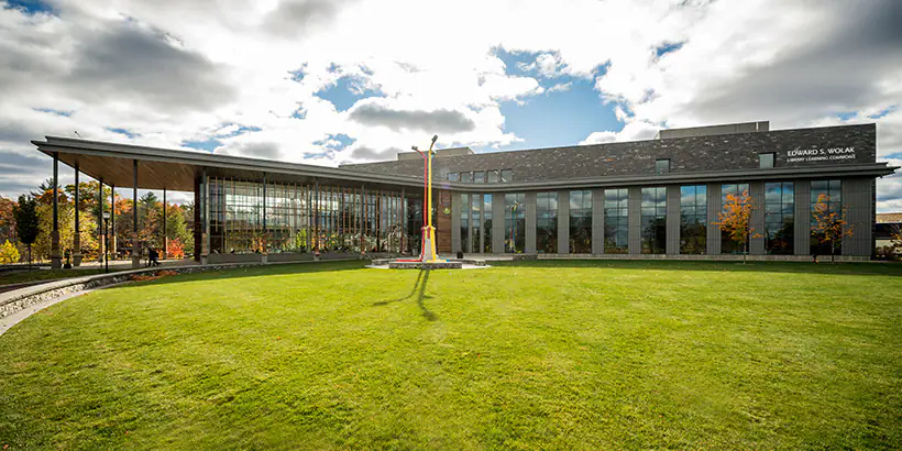 A photograph of the Southern New Hampshire University campus.